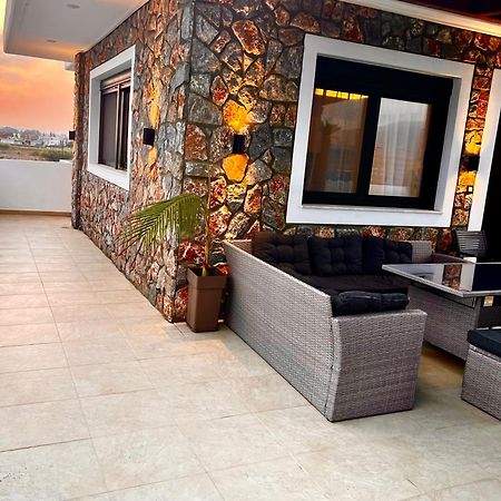 Odyssea Top View & Hot Jacuzzi Front Beach Kremasti  Ngoại thất bức ảnh