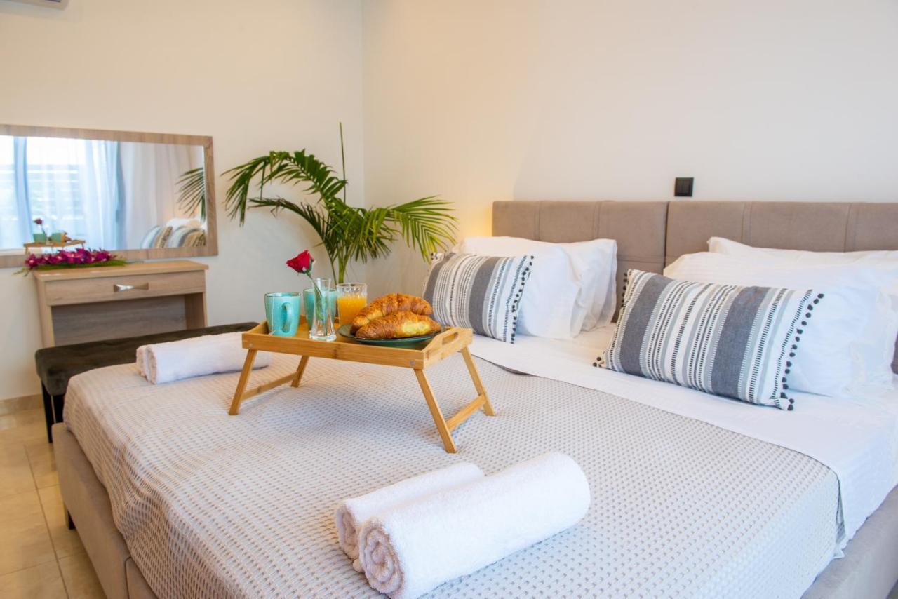 Odyssea Top View & Hot Jacuzzi Front Beach Kremasti  Ngoại thất bức ảnh