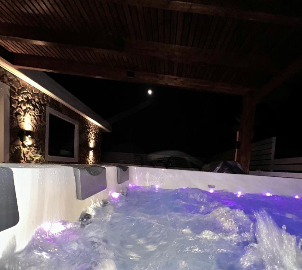Odyssea Top View & Hot Jacuzzi Front Beach Kremasti  Ngoại thất bức ảnh